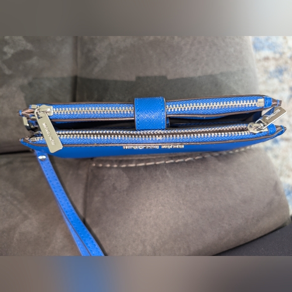 Michael Kors Jet Set Travel Leather Double Zip Wristlet Leather Wallet - Picture 6 of 7